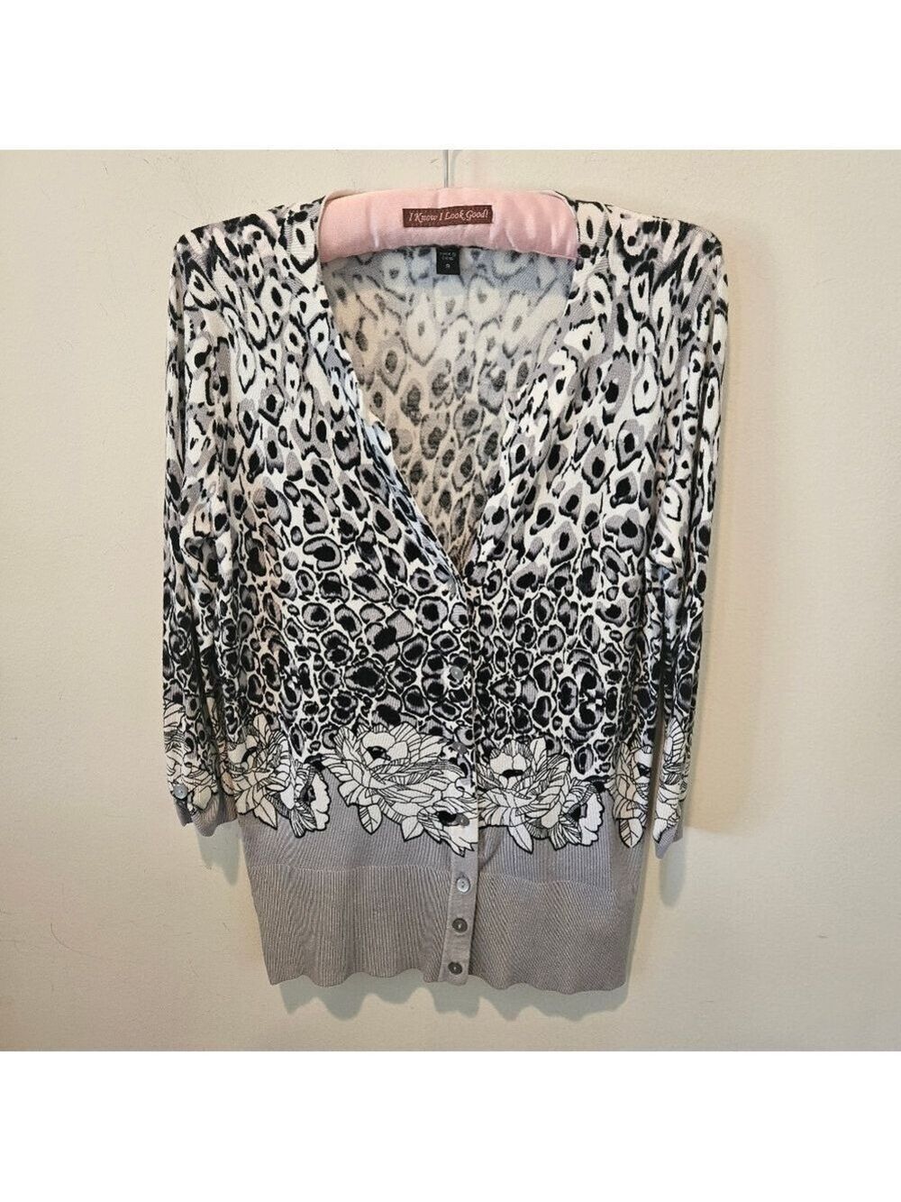 Cyrus Women's Knit V-Neck Button Down Animal & Floral Print Cardigan, Small